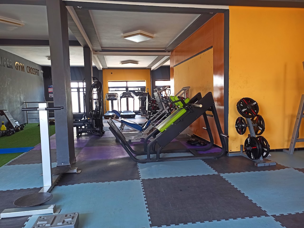 Super gym compitition