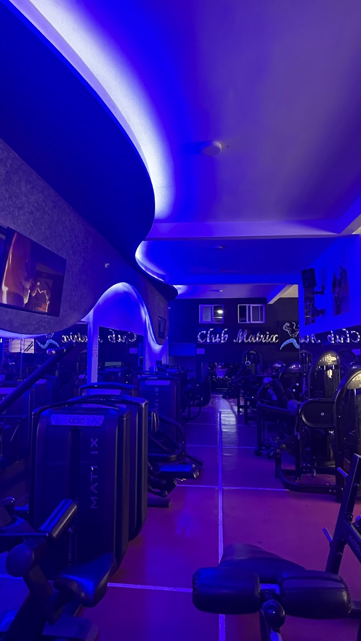 Club Matrix Elbassatine 100% Hommes