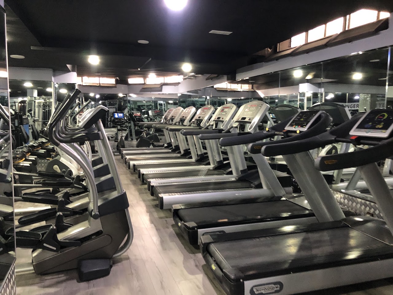 BARRE DOSE GYM — photo 3