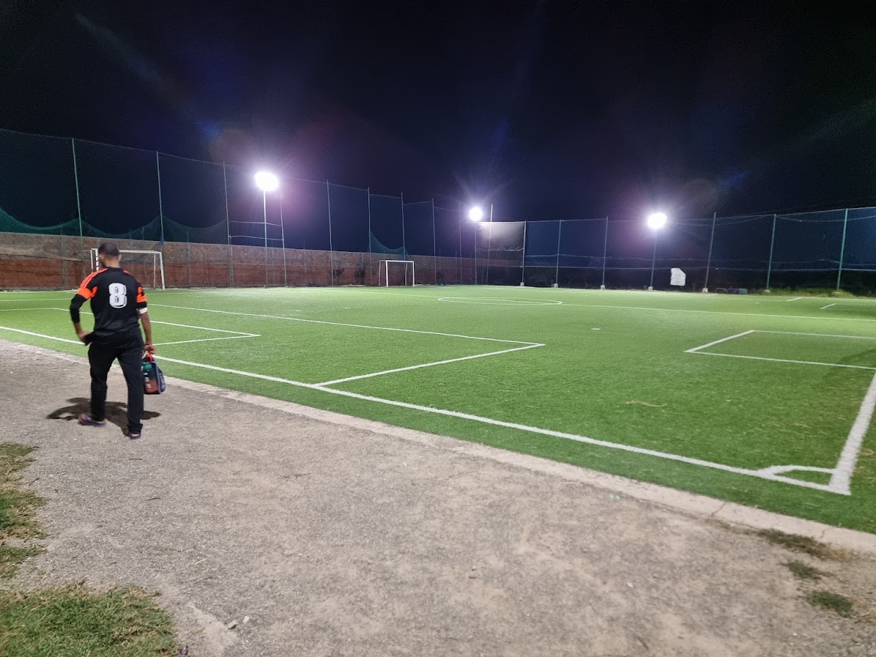 Terrain de football synthétique — photo 4