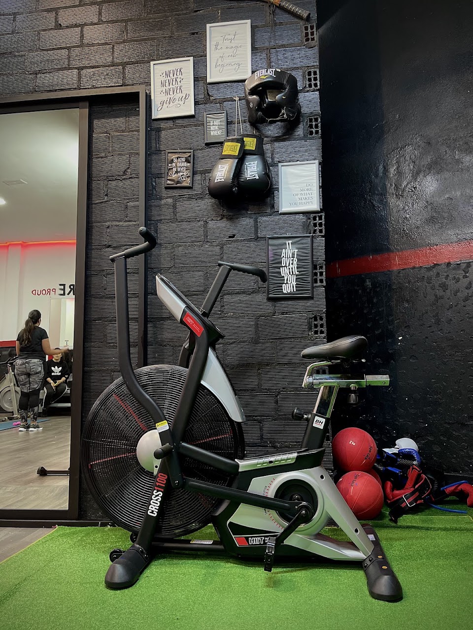 Isam Fit Studio Training — photo 3