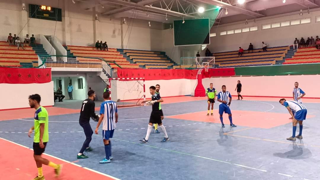 القاعة المغطاة متعددة الرياضات