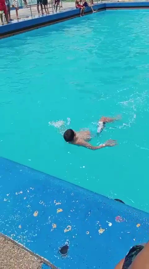 Swimming Pool — photo 2
