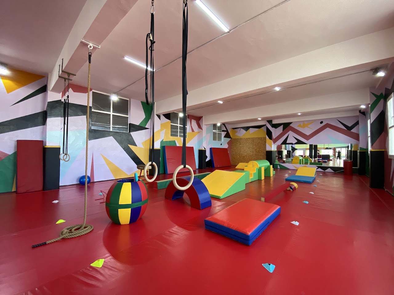 CAMPUS SPORT — photo 3