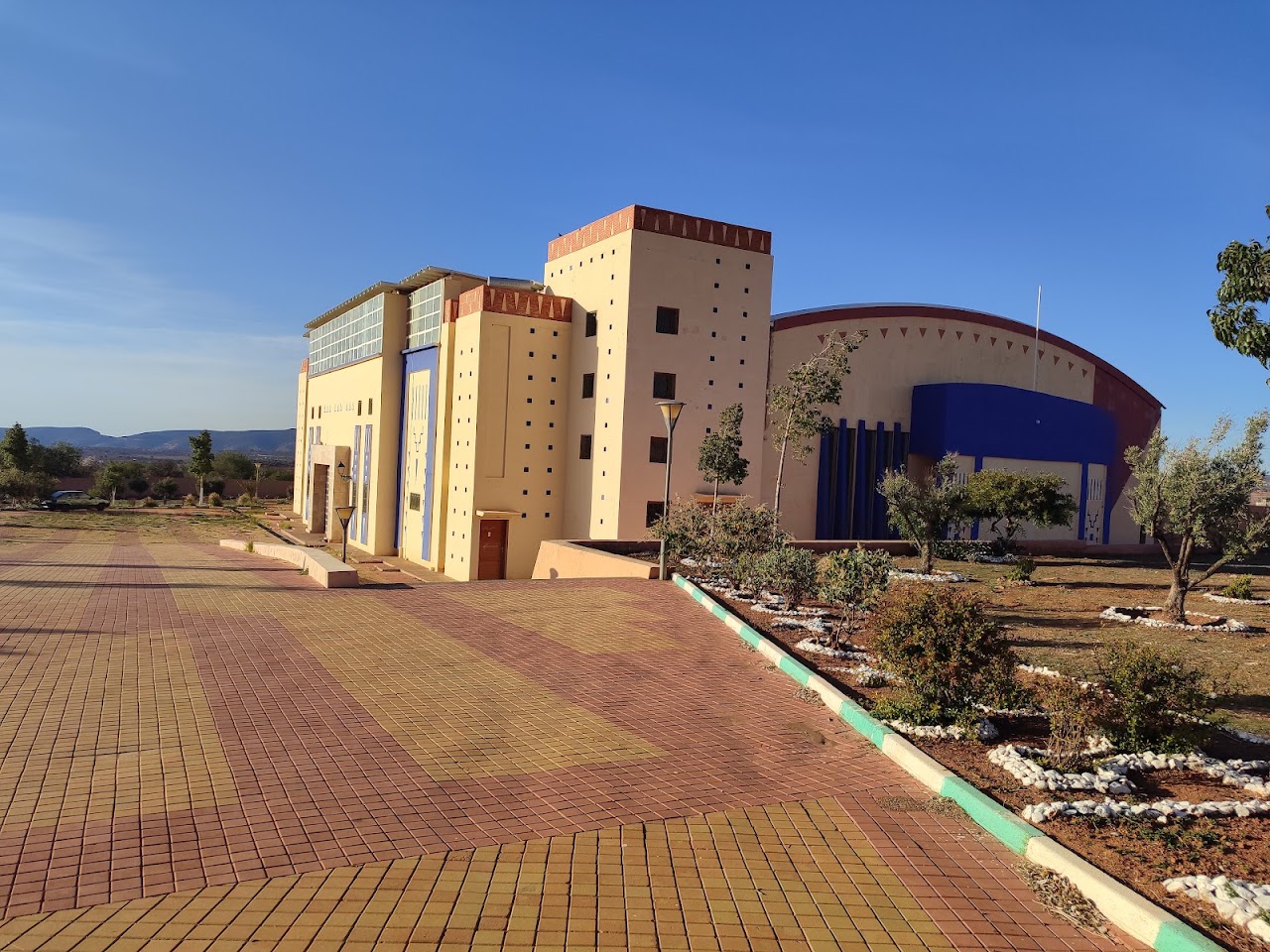 Salle Couverte azilal القاعة المغطاة أزيلال — photo 2