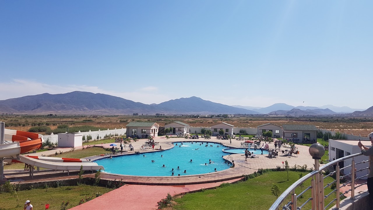 Ahboud 'n Midar | Midar Swimming Pool