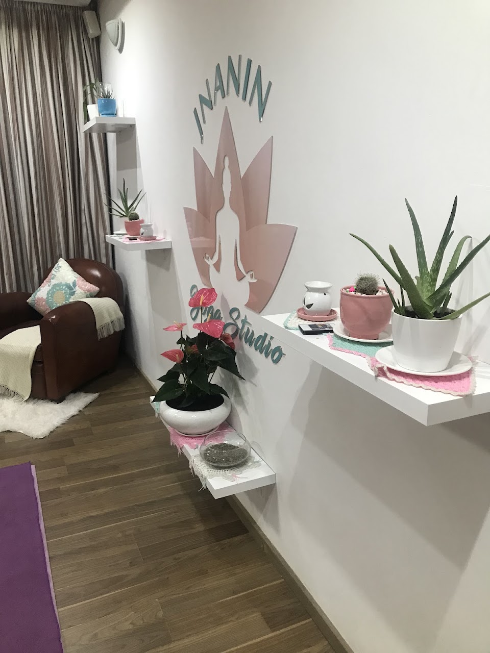 JNANIN Yoga Studio - jnaninyoga — photo 4