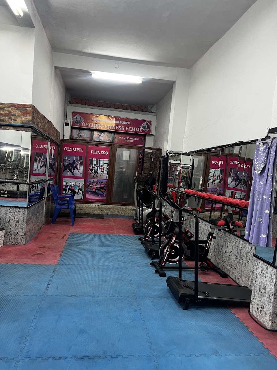 Salle de sport pour les femmes — photo 4