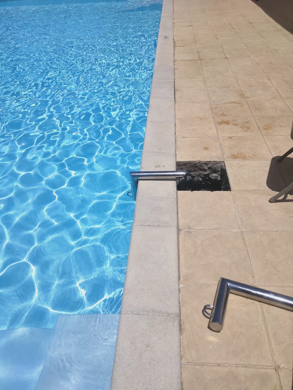 American swimming pool — photo 2