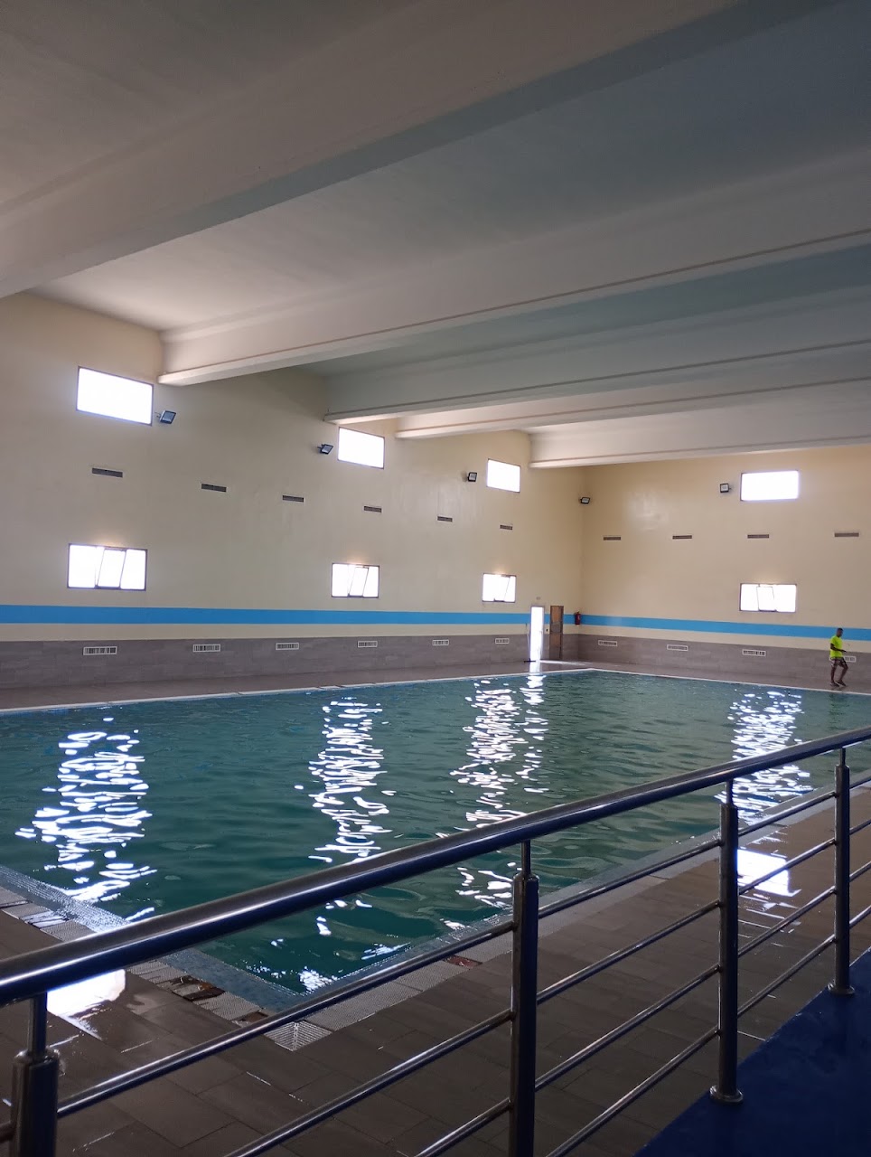 مسبح المغطاة العروي — photo 2