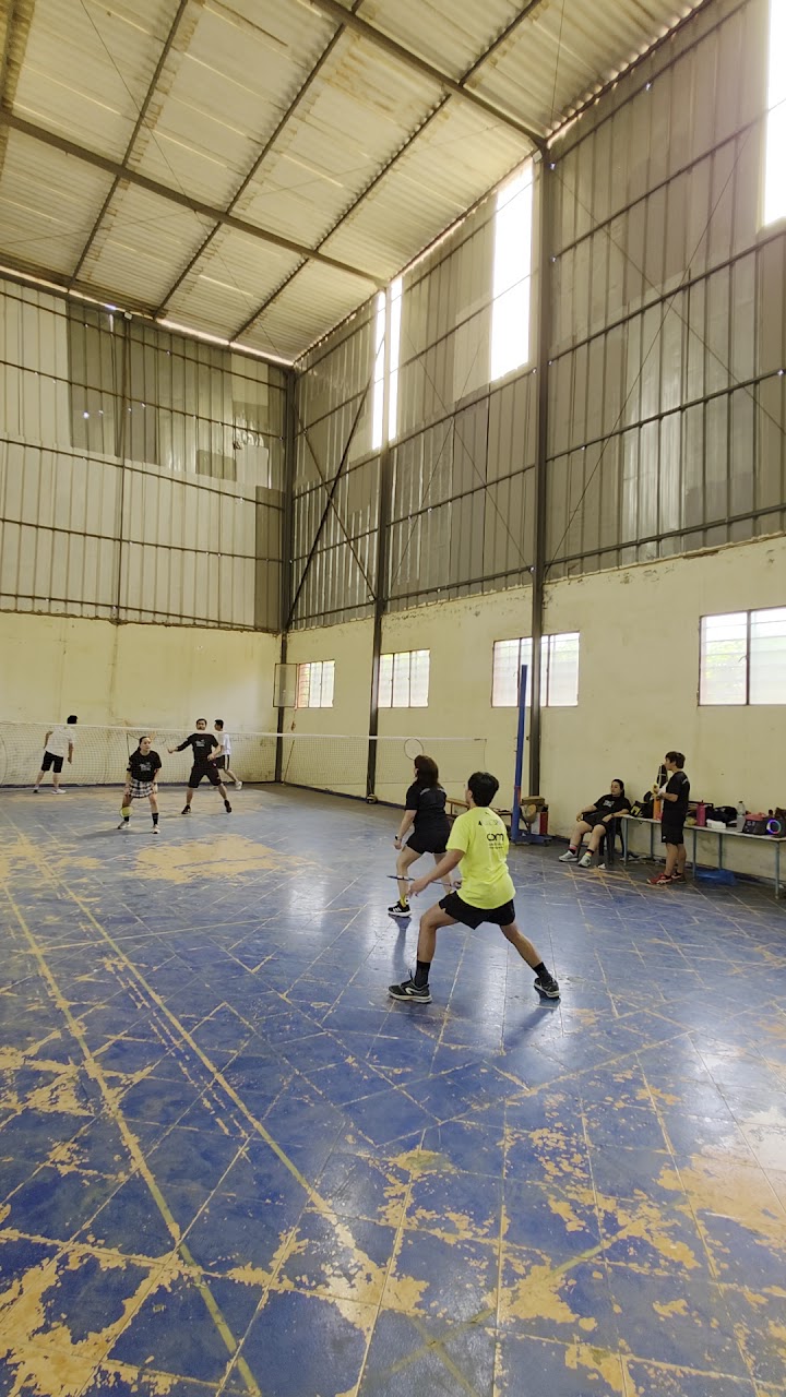 Reda's Farm Badminton Court