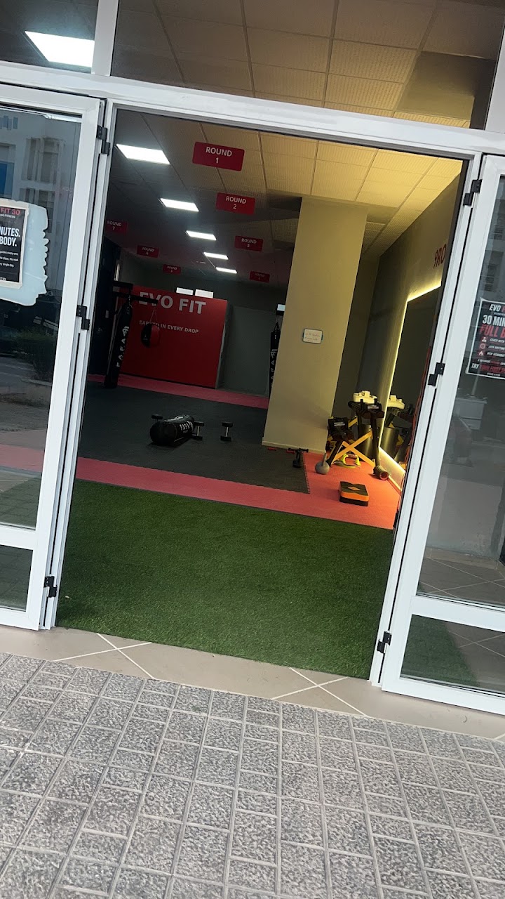 EvoFit30 Kickboxing Fitness — photo 3