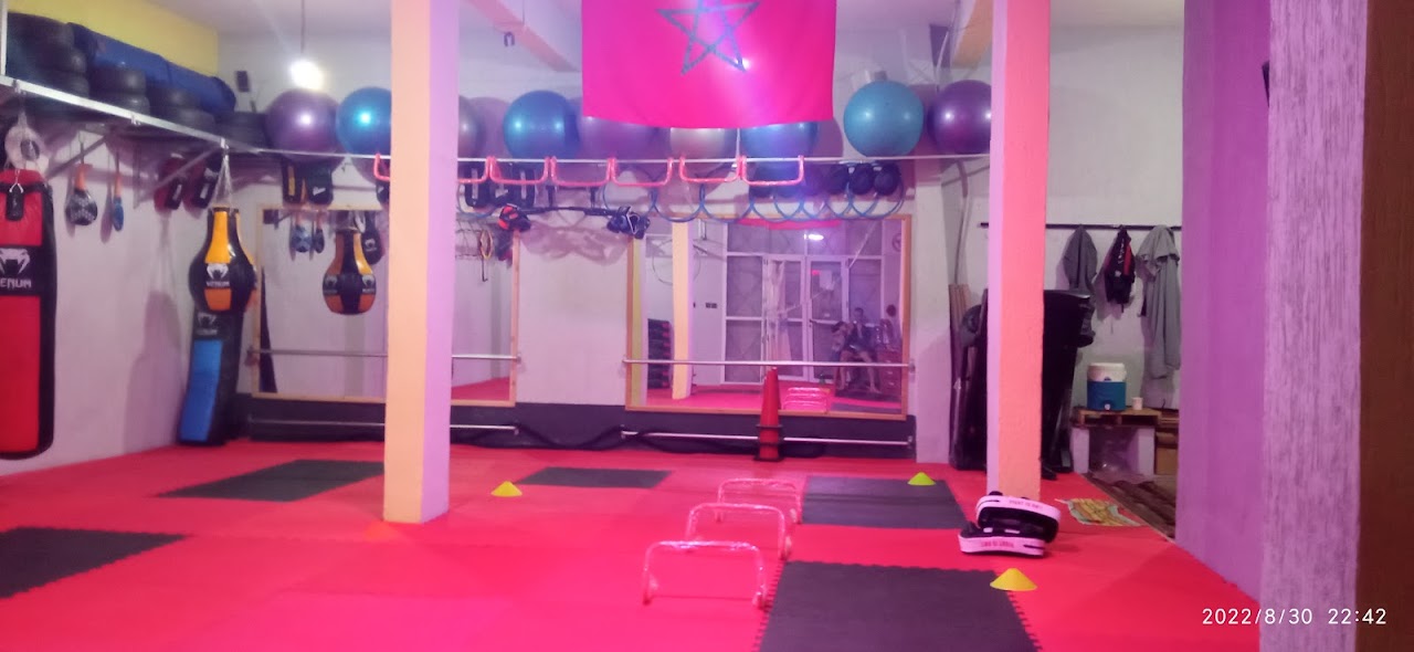 Salle de gym kick boxing