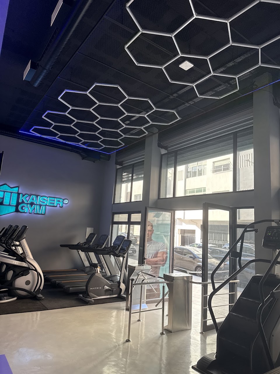 Kaiser Gym — photo 4
