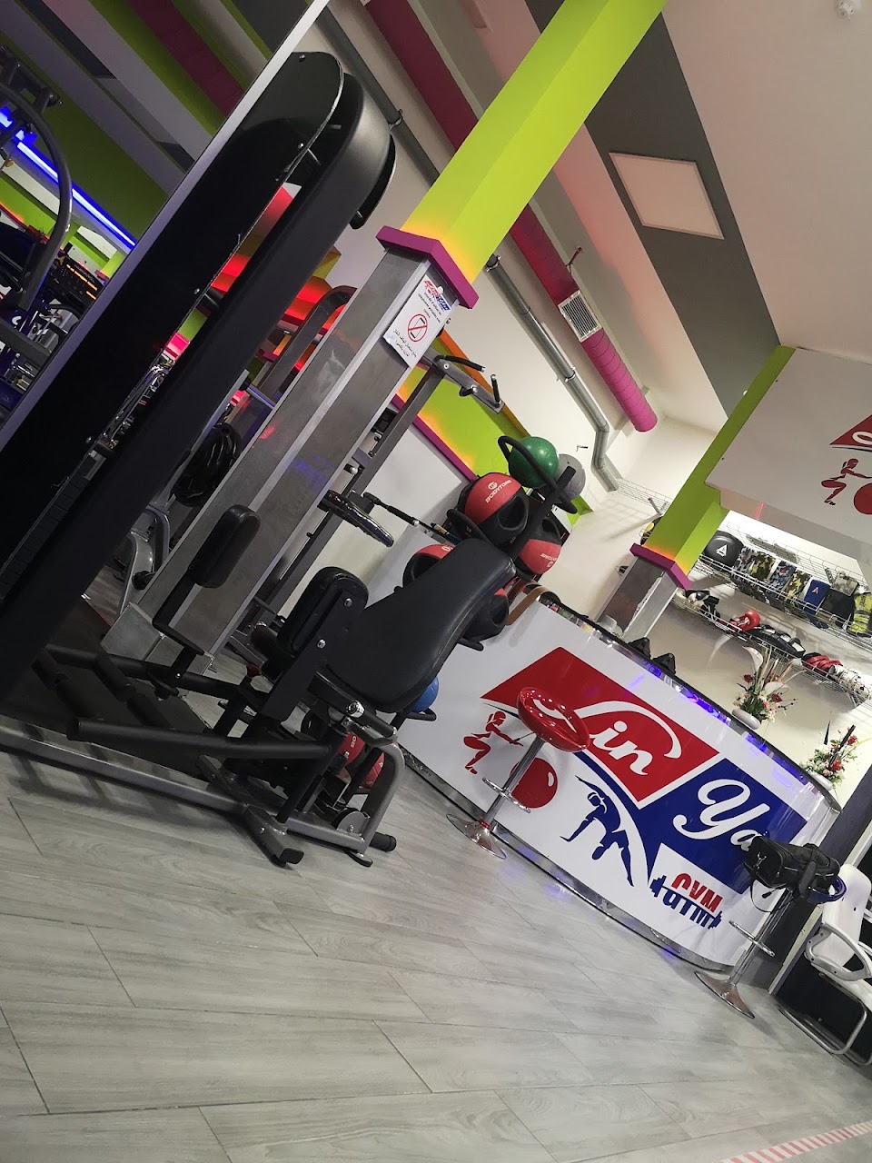 full gym — photo 2