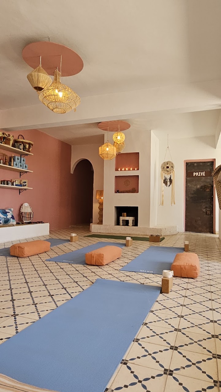 Yoga Attitude By Marie France — photo 2